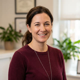 Laura Bennett, oppført som leder for plattformstandarder hos Løve Avkastvik, i et profilbilde